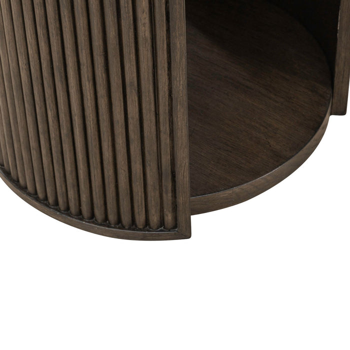 City View Round End Table in Coffee Bean - Furniture 4 Less (Jacksonville, NC)