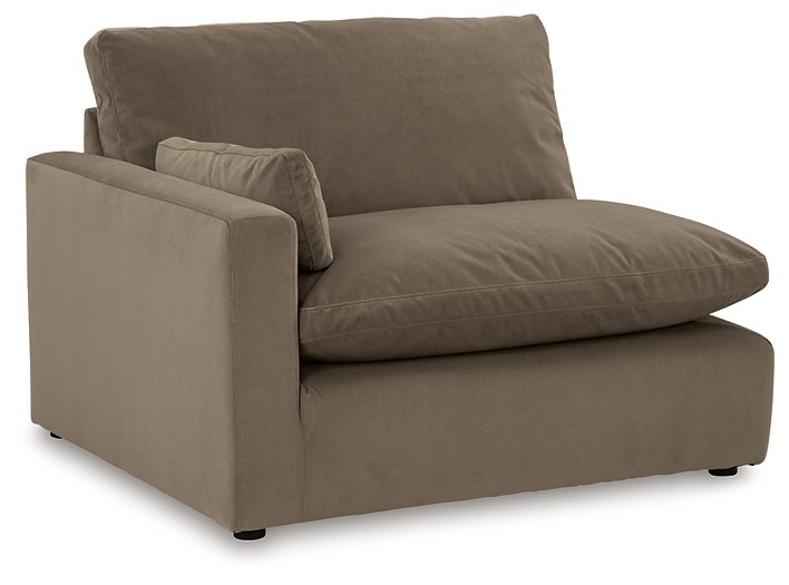 Sophie Sectional Sofa - Furniture 4 Less (Jacksonville, NC)