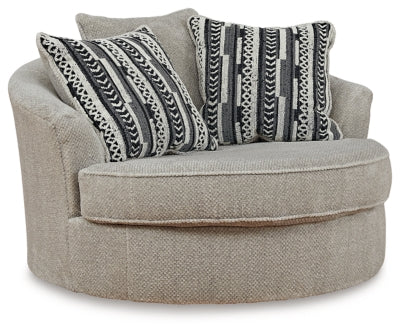 Calnita Oversized Swivel Accent Chair - Furniture 4 Less (Jacksonville, NC)