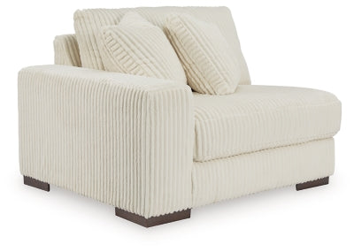 Lindyn Sectional with Chaise - Furniture 4 Less (Jacksonville, NC)