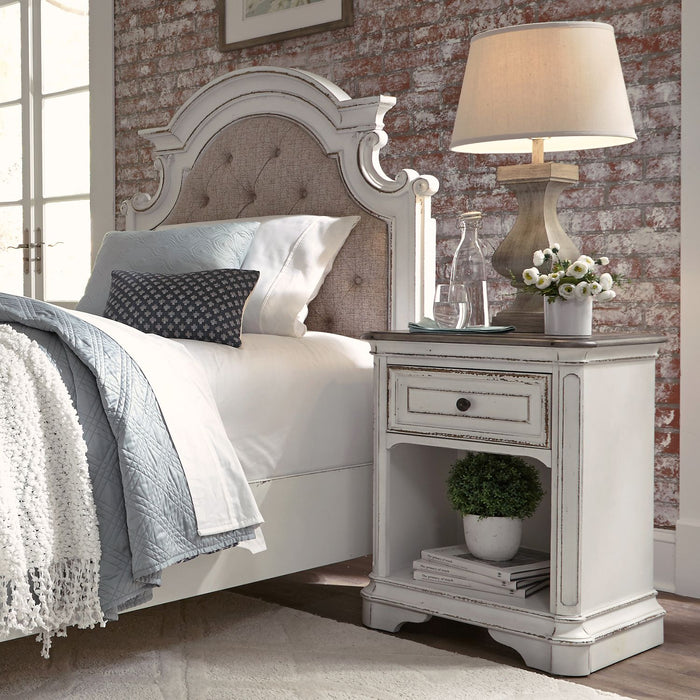 Magnolia Manor 1 Drawer Night Stand in Antique White - Furniture 4 Less (Jacksonville, NC)