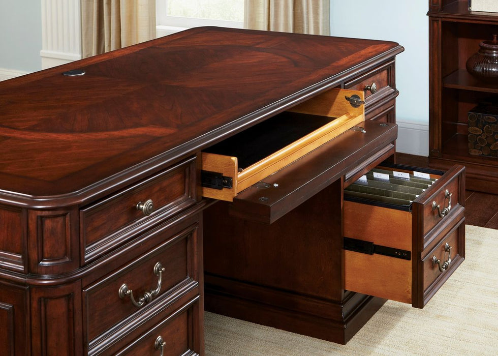 Liberty Brayton Manor Jr Executive Desk in Cognac