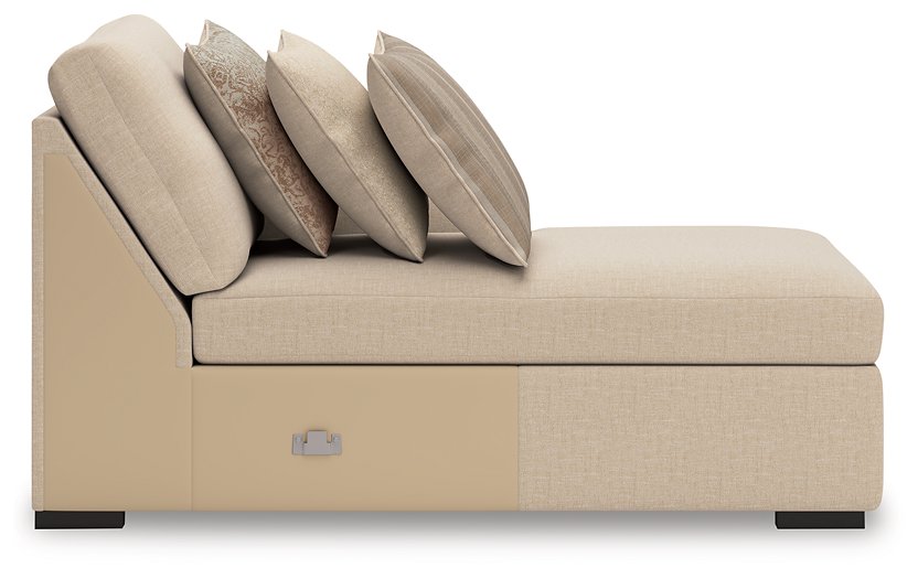 LadyMae Sectional with Chaise - Furniture 4 Less (Jacksonville, NC)