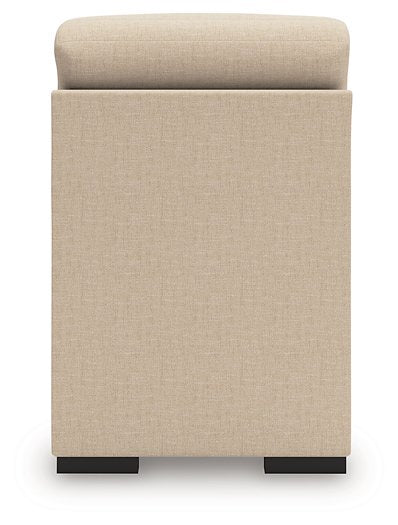 LadyMae Sectional with Chaise - Furniture 4 Less (Jacksonville, NC)