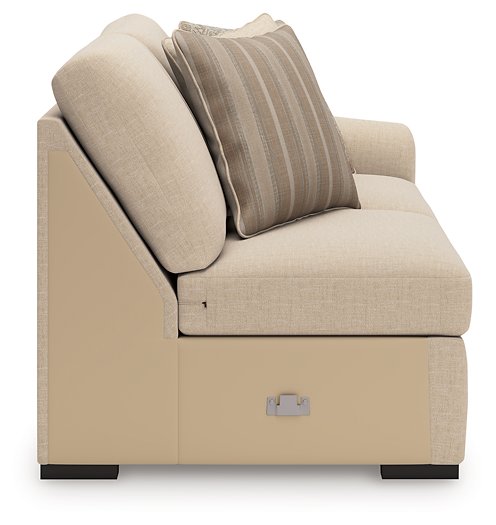 LadyMae Sectional with Chaise - Furniture 4 Less (Jacksonville, NC)