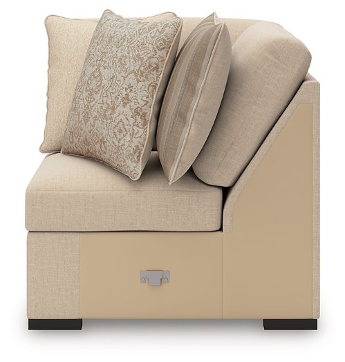 LadyMae Sectional with Chaise - Furniture 4 Less (Jacksonville, NC)