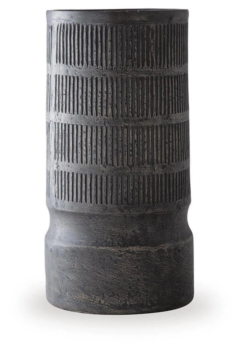 Beninworth Vase