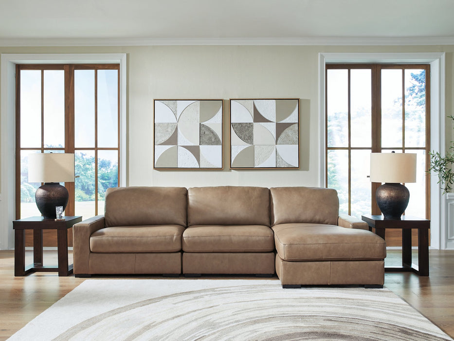 Veronella Sectional with Chaise - Furniture 4 Less (Jacksonville, NC)