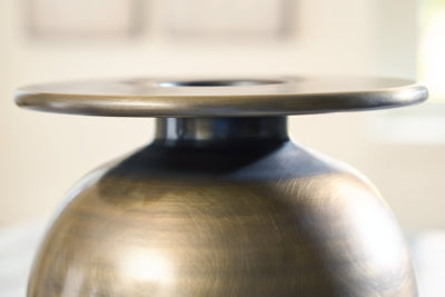 Fedorleigh Vase - Furniture 4 Less (Jacksonville, NC)