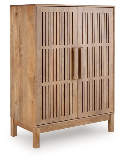 Pellamour Bar Cabinet - Furniture 4 Less (Jacksonville, NC)