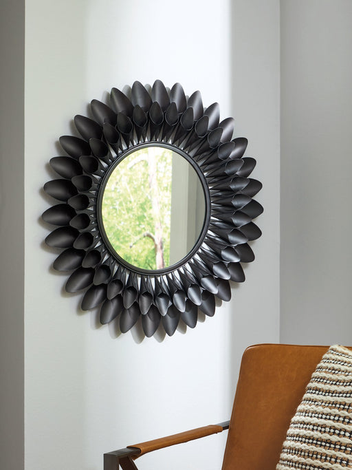 Ryenmour Accent Mirror - Furniture 4 Less (Jacksonville, NC)