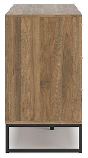 Deanlow Bedroom Package - Furniture 4 Less (Jacksonville, NC)