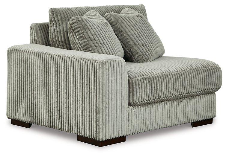 Lindyn Sectional Sofa - Furniture 4 Less (Jacksonville, NC)