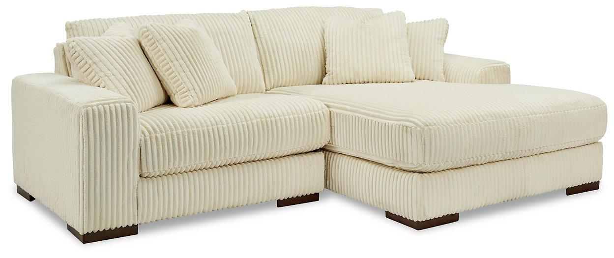 Lindyn Sectional with Chaise - Furniture 4 Less (Jacksonville, NC)