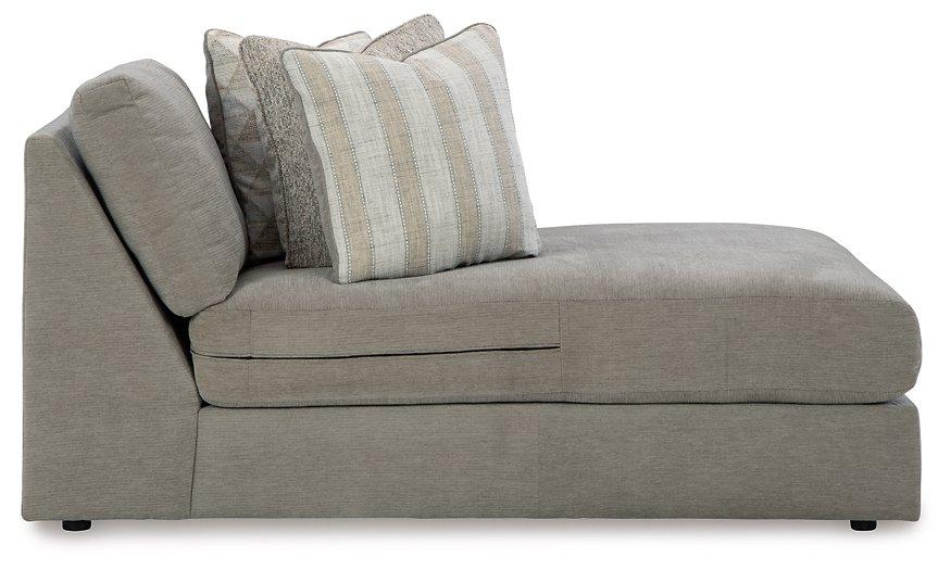 Avaliyah Sectional with Chaise - Furniture 4 Less (Jacksonville, NC)