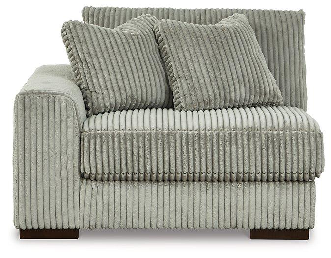 Lindyn Sectional Sofa - Furniture 4 Less (Jacksonville, NC)