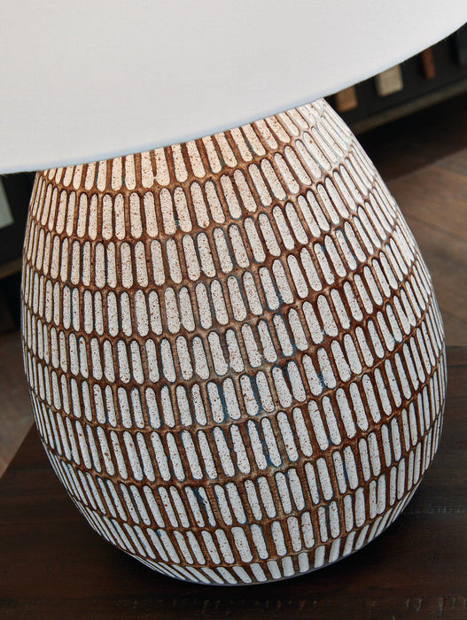 Darrich Table Lamp - Furniture 4 Less (Jacksonville, NC)