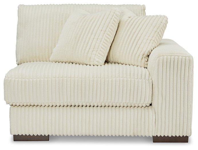 Lindyn Sectional - Furniture 4 Less (Jacksonville, NC)