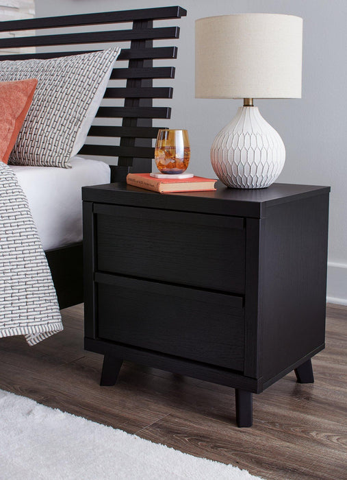 Danziar Bedroom Set - Furniture 4 Less (Jacksonville, NC)