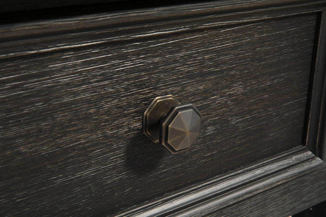 Tyler Creek Table Set - Furniture 4 Less (Jacksonville, NC)