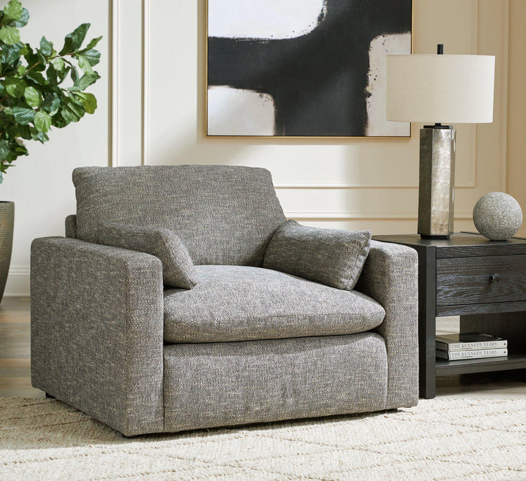 Dramatic Oversized Chair - Furniture 4 Less (Jacksonville, NC)