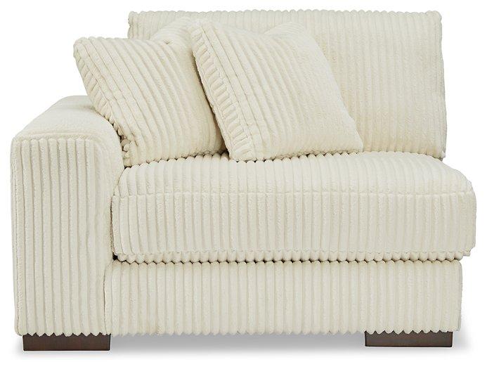 Lindyn 2-Piece Sectional Sofa