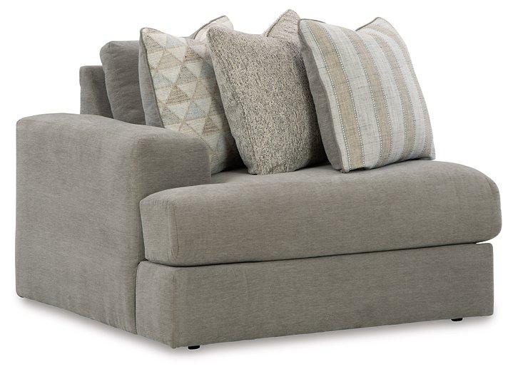 Avaliyah Sectional with Chaise - Furniture 4 Less (Jacksonville, NC)