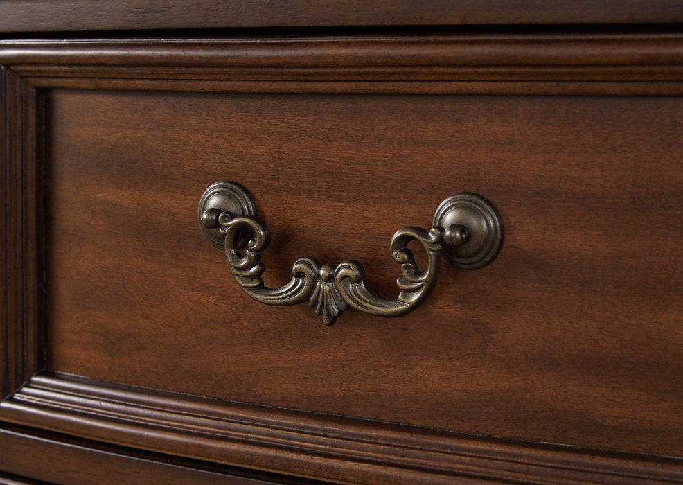 Lavinton Bedroom Set - Furniture 4 Less (Jacksonville, NC)