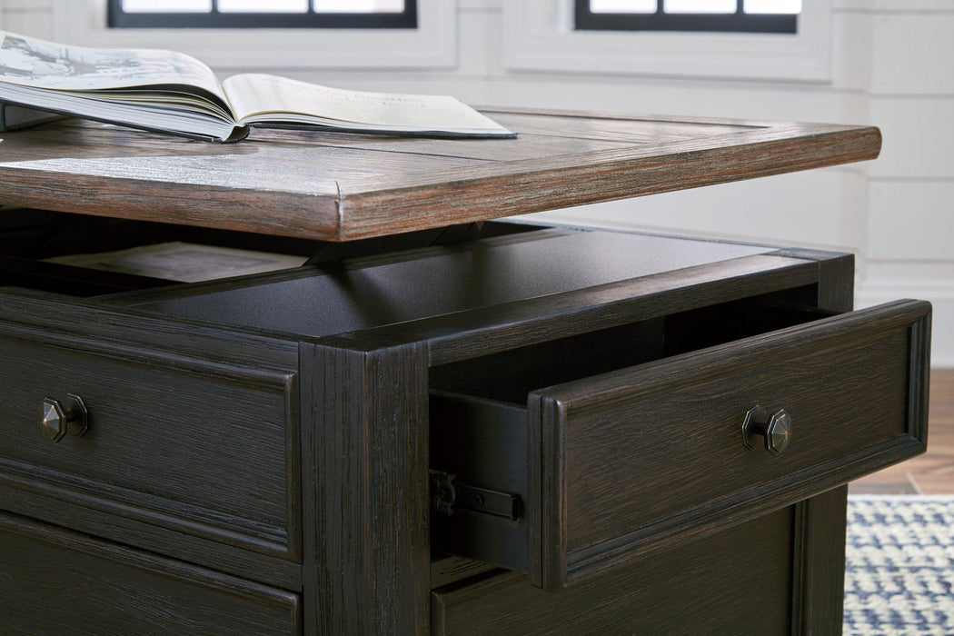 Tyler Creek Occasional Table Set - Furniture 4 Less (Jacksonville, NC)