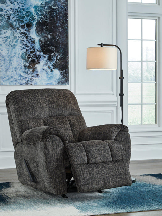 Stayfish Recliner - Furniture 4 Less (Jacksonville, NC)