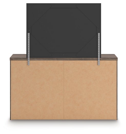 Kendanport Dresser and Mirror - Furniture 4 Less (Jacksonville, NC)