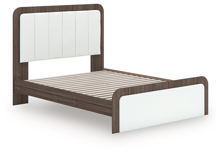 Kendanport Upholstered Bed - Furniture 4 Less (Jacksonville, NC)