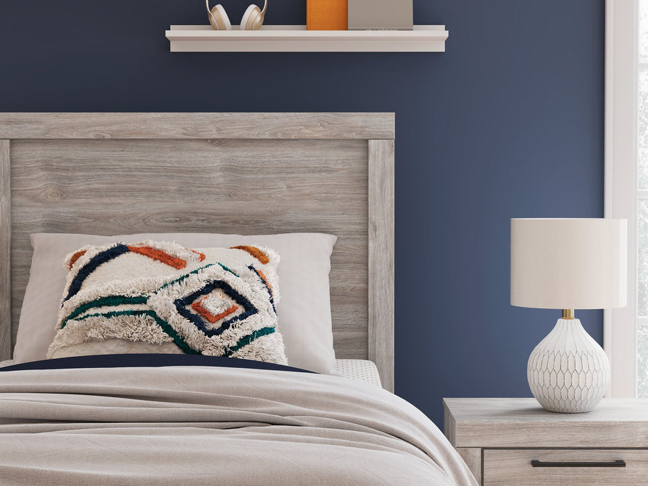 Broachmyn Bed - Furniture 4 Less (Jacksonville, NC)