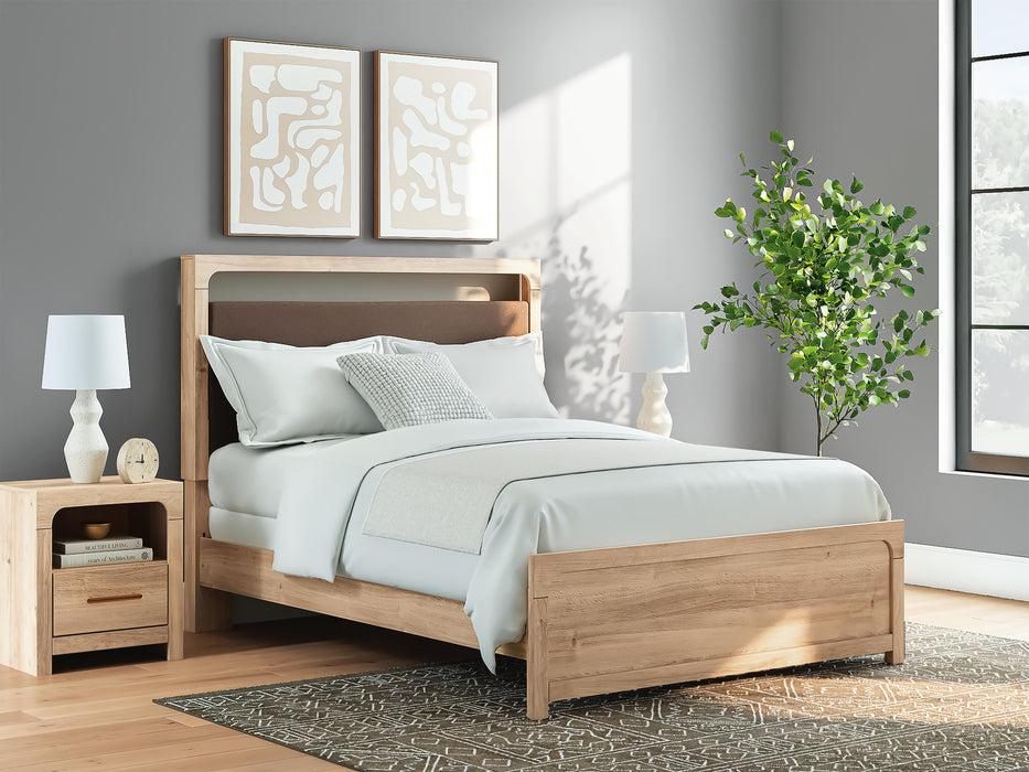 Kinlanni Bedroom Set - Furniture 4 Less (Jacksonville, NC)