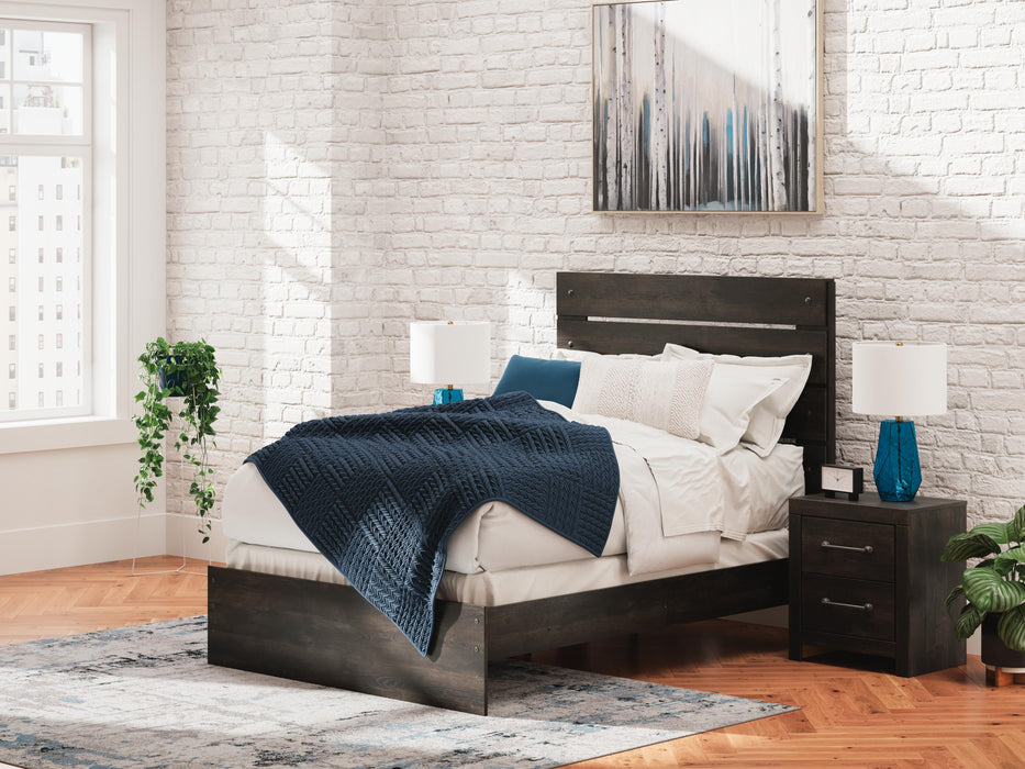 Hollivern Bedroom Set - Furniture 4 Less (Jacksonville, NC)