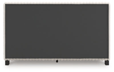 Zuraleus Bed - Furniture 4 Less (Jacksonville, NC)