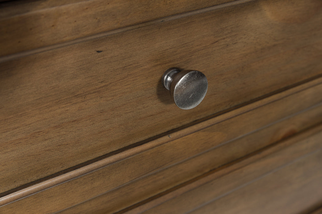 Feddinger Chest of Drawers - Furniture 4 Less (Jacksonville, NC)