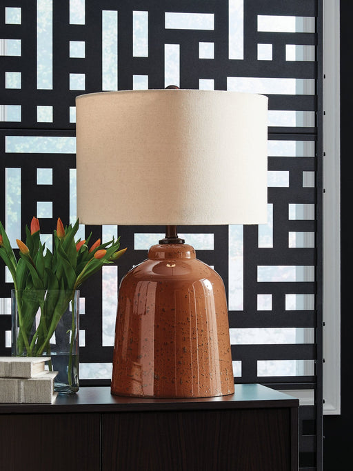 Aaleahya Table Lamp - Furniture 4 Less (Jacksonville, NC)
