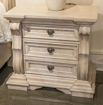 Bruchandi Nightstand - Furniture 4 Less (Jacksonville, NC)