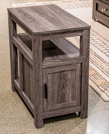 Fendenmore Chairside End Table - Furniture 4 Less (Jacksonville, NC)