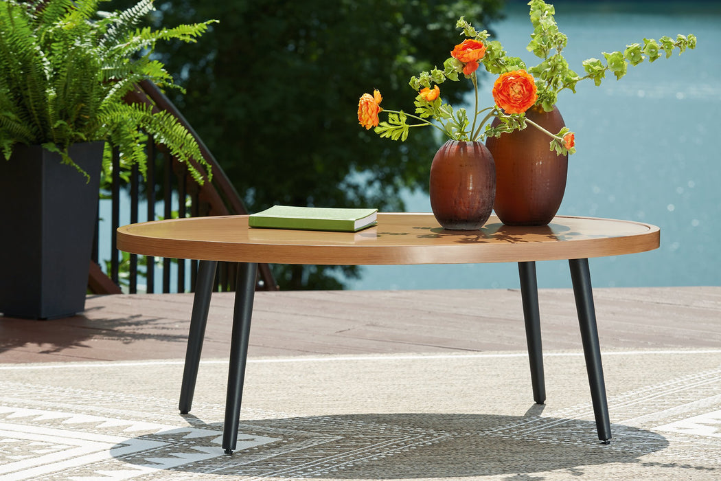 Horizon Hall Outdoor Coffee Table - Furniture 4 Less (Jacksonville, NC)